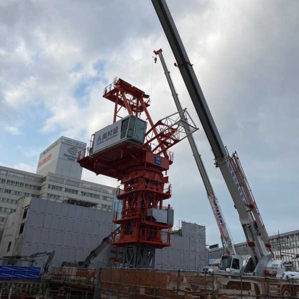 住宅棟新築工事 タワークレーン組立